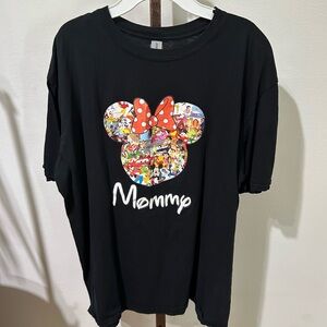 Gildan brand top with Disney mommy decal size XL